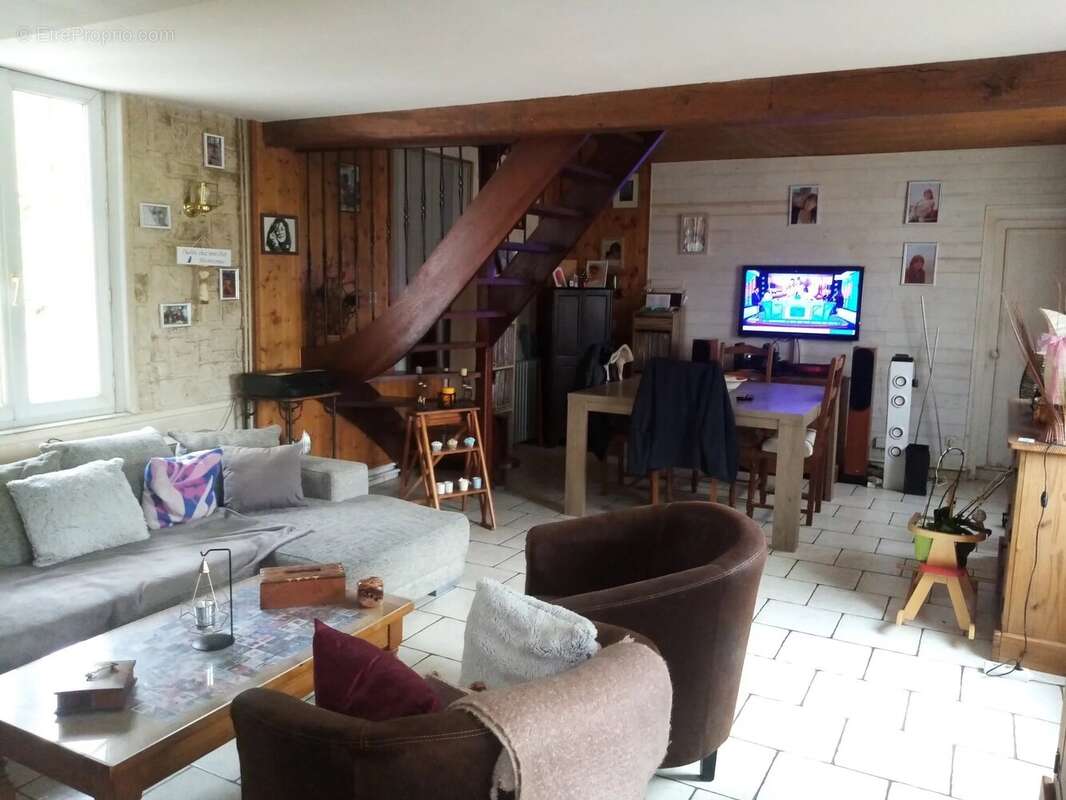 Maison à HONDOUVILLE