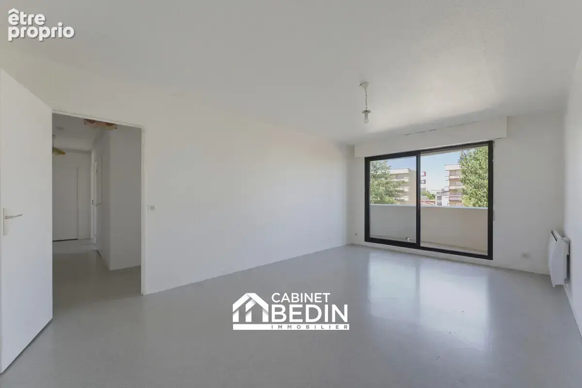 Appartement 3 pièces 63 m² à vendre à Merignac (33700) - photo 2
