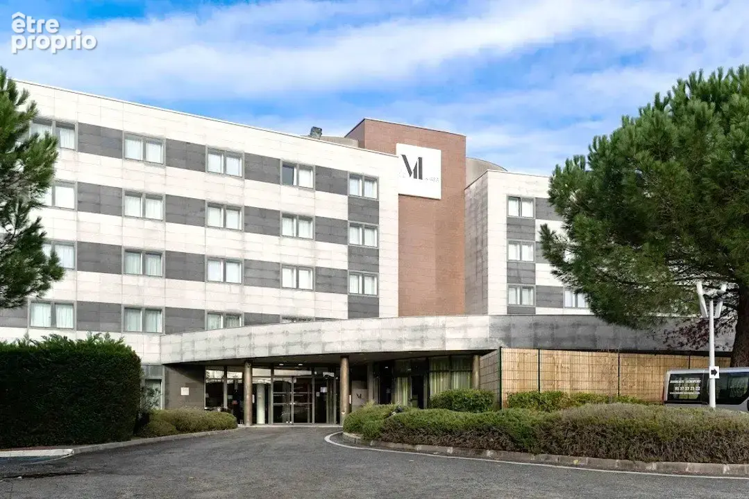 INVESTISSEMENT LOCATIF  MERIGNAC  Résidence d'Affaires Le M & Spa Bordeaux Aéroport - 7.14% de rentabilité - photo 17