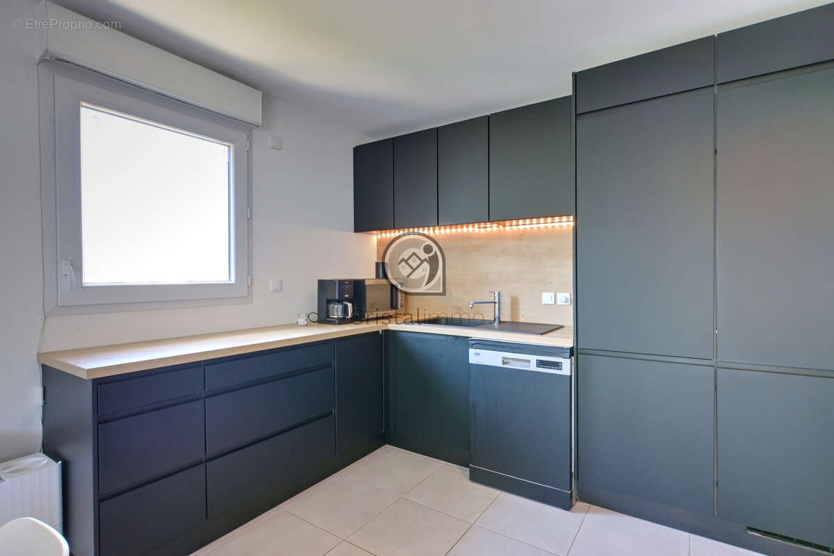 Appartement T4 avec terrasse et vue montagnes - photo 13