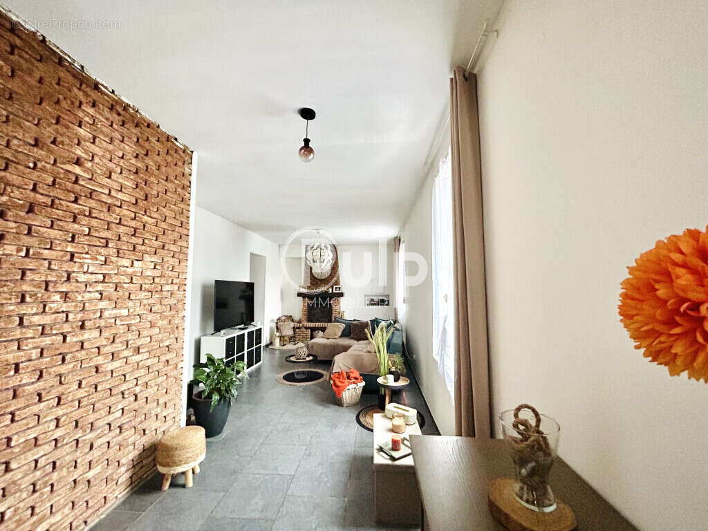 Maison à CALONNE-RICOUART