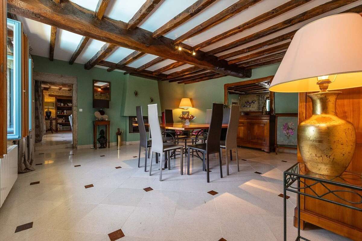 Maison à BENONCES