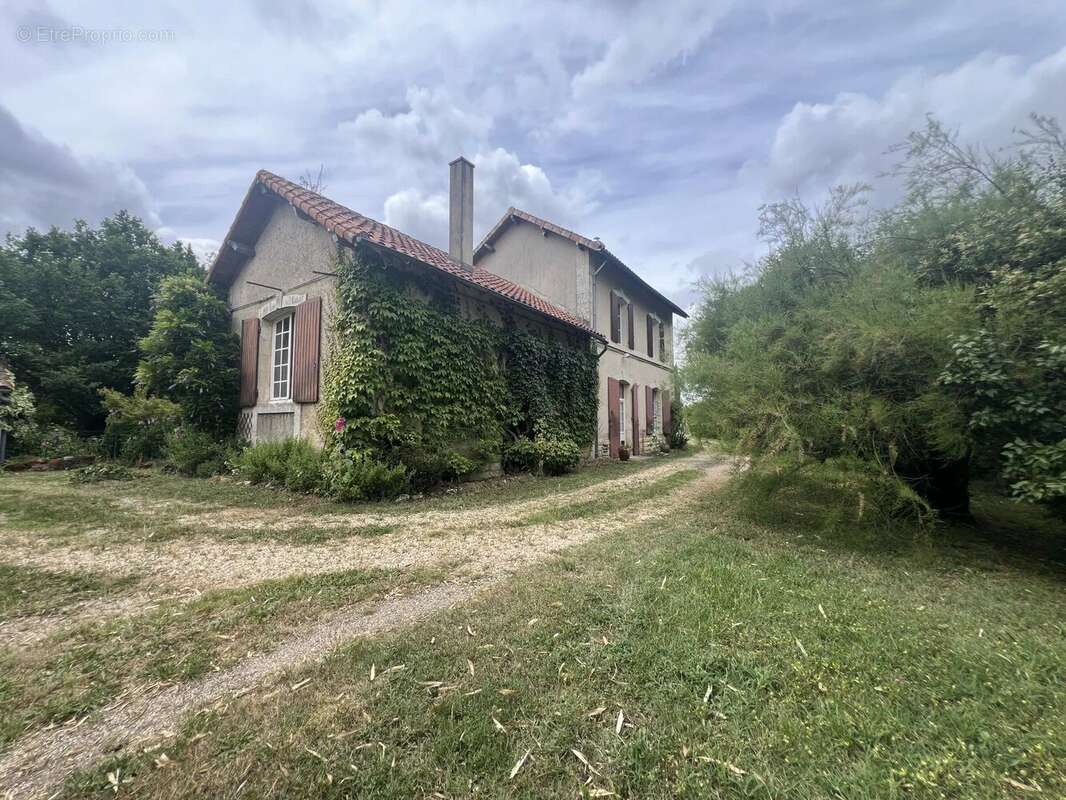 Vente Maison Verrieres(86410) 132 500ï¿œ - photo 3