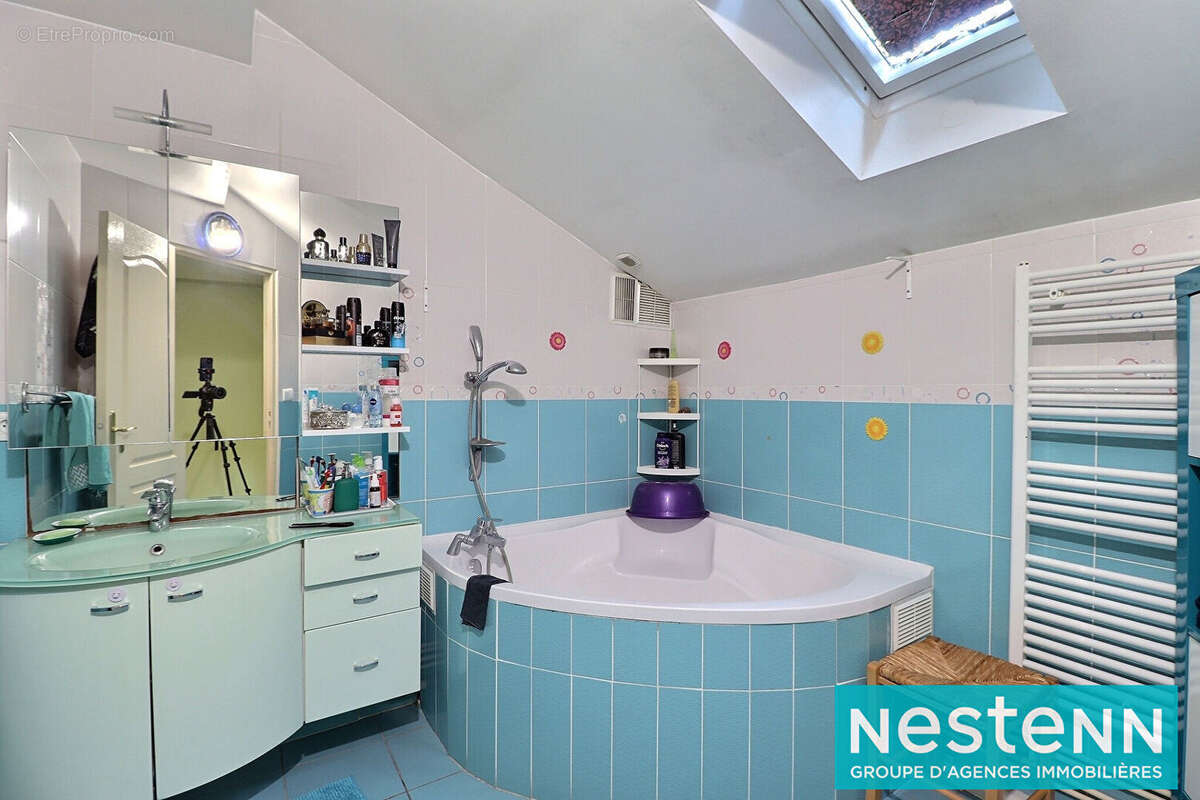 Maison à VILLEURBANNE