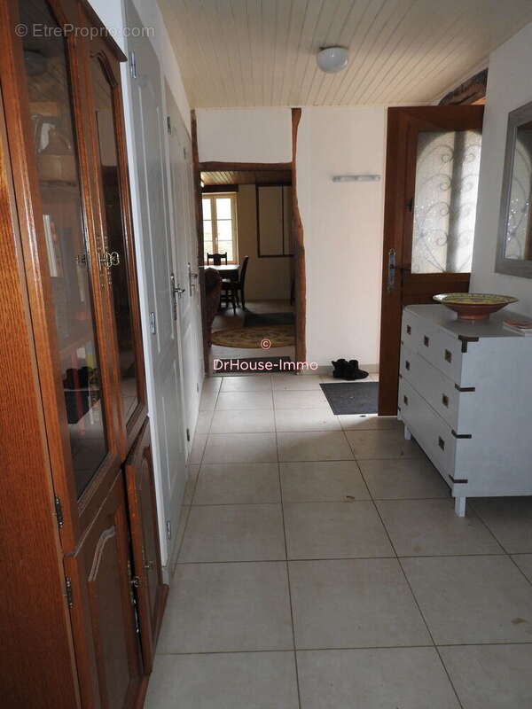 Maison 218 m² à Chaunay  - photo 17