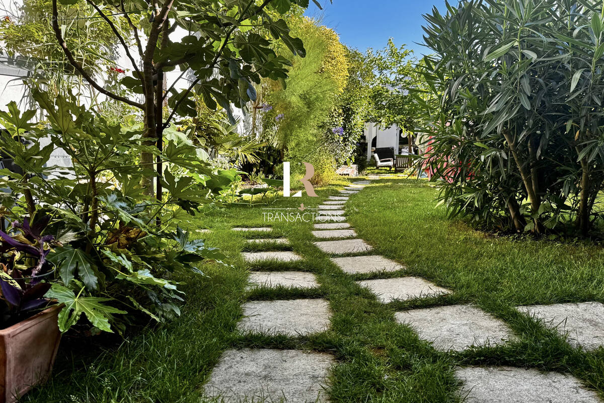 Maison à LA ROCHELLE