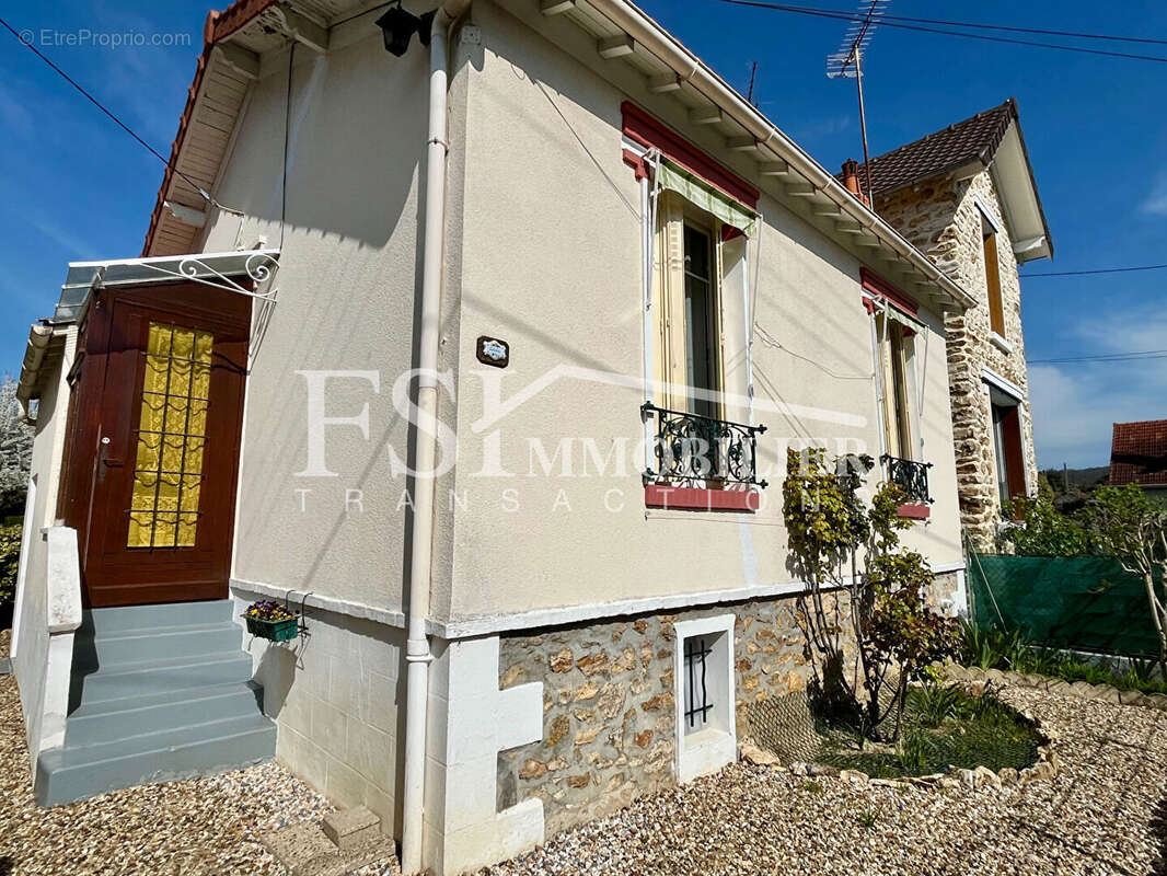 Maison à SAINT-LEU-LA-FORET