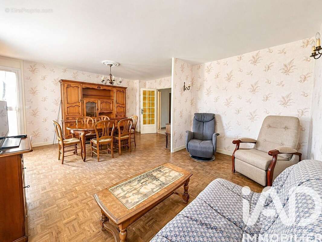 Photo 2 - Appartement à SAINT-ETIENNE