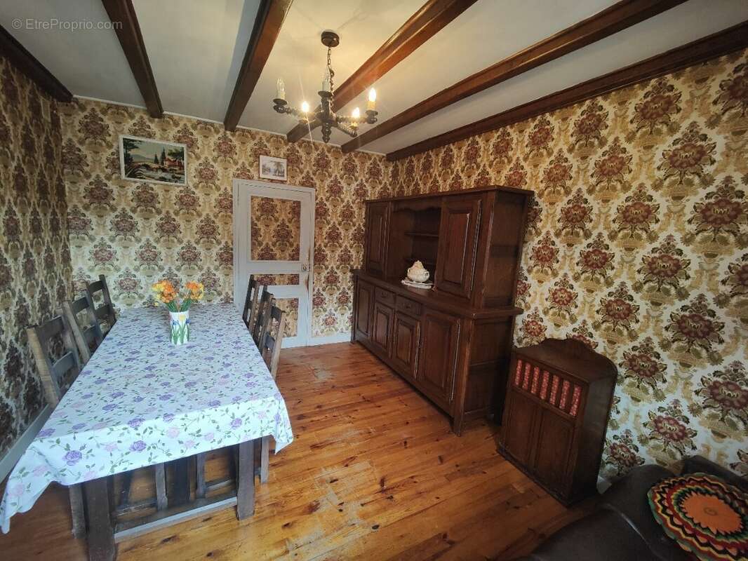 Calmont-maison avec jardin a renover - photo 13