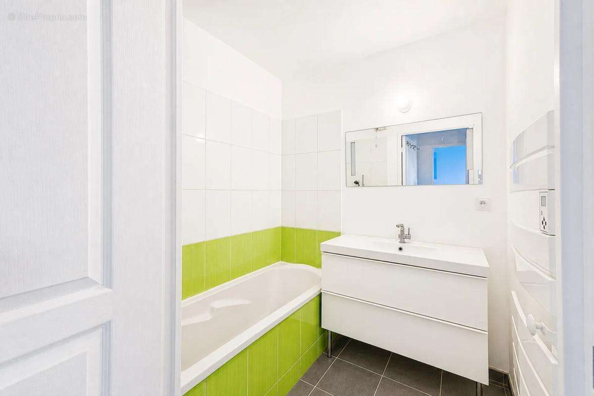 Lyon : Appartement contemporain 3 pièces - photo 8