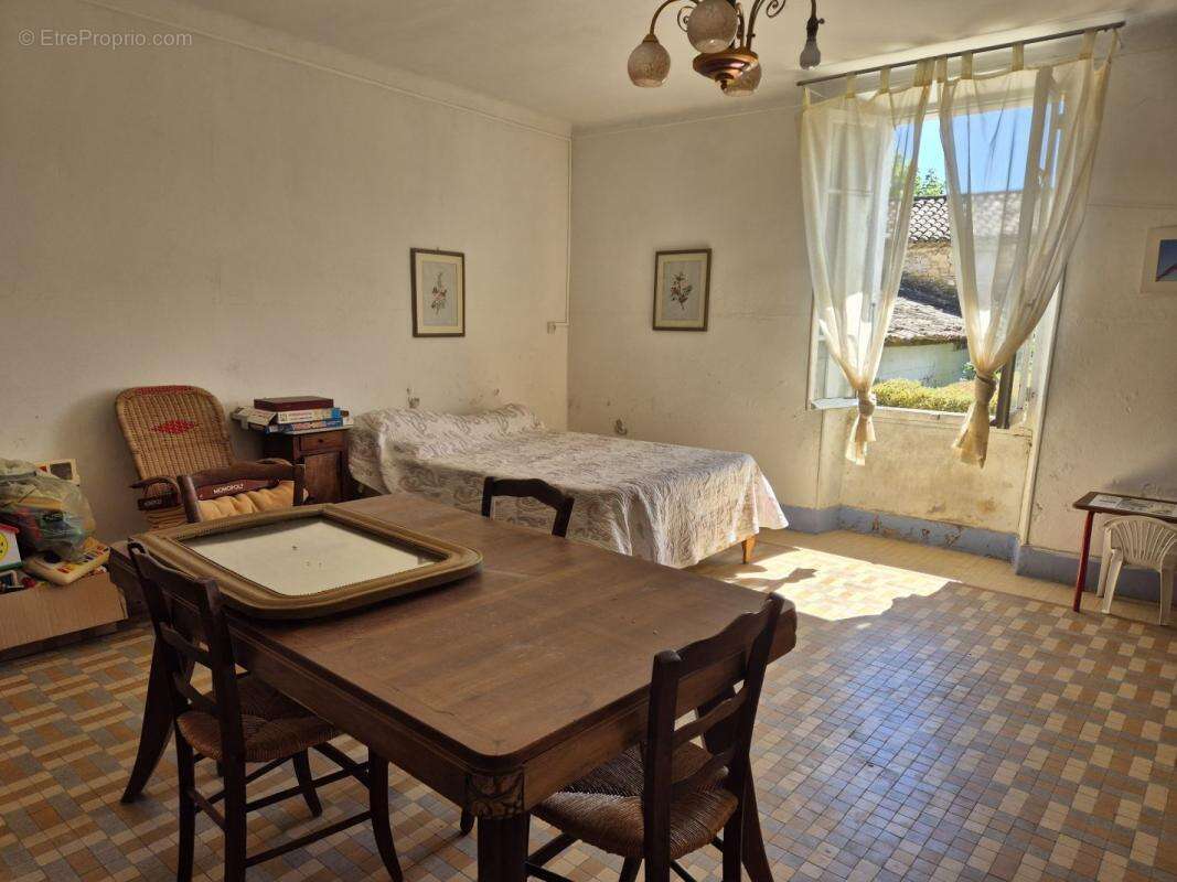 Maison à GOUDARGUES