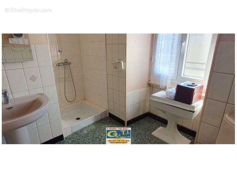 Maison à SAINT-CHINIAN