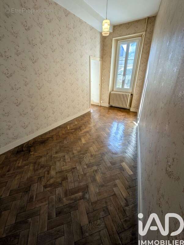 Photo 6 - Maison à MONT-SAINT-SULPICE