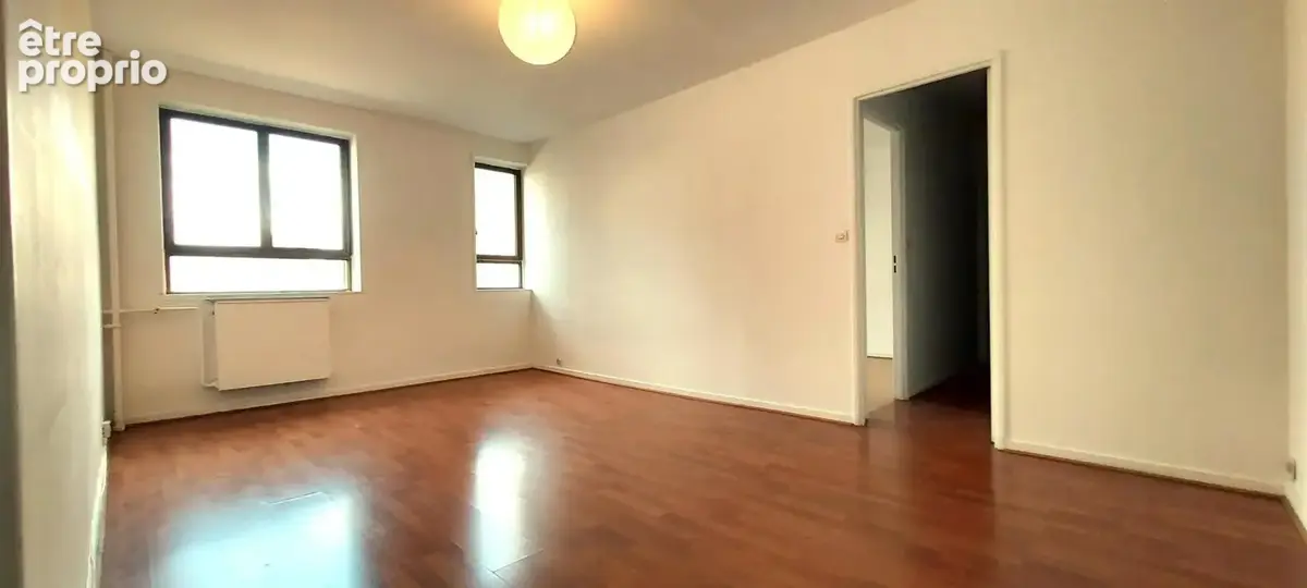 Appartement à PARIS-19E