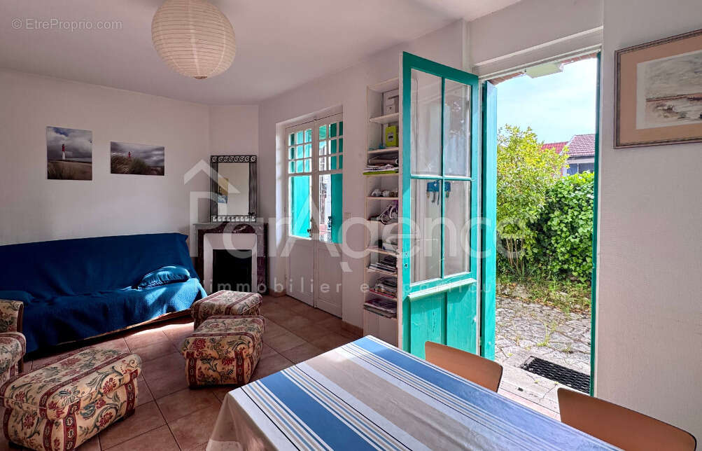 Maison à SAINT-PALAIS-SUR-MER