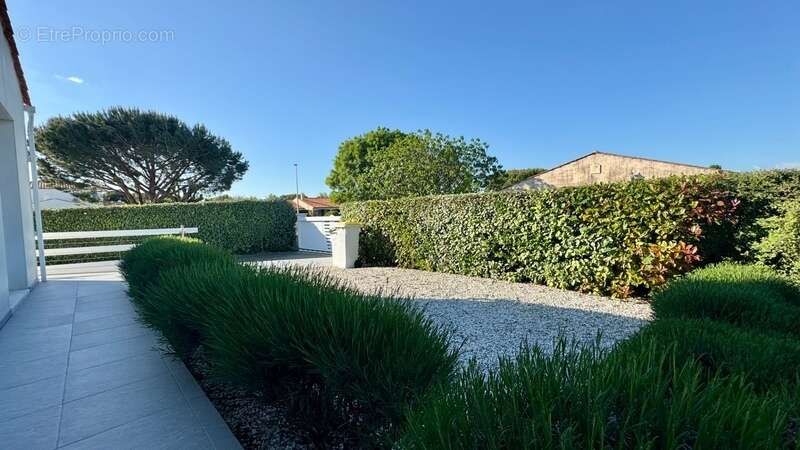 Maison à PORT-DES-BARQUES