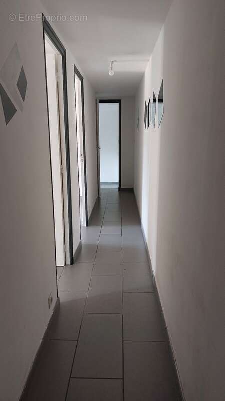 Maison 104 m² à La Comte  - photo 9