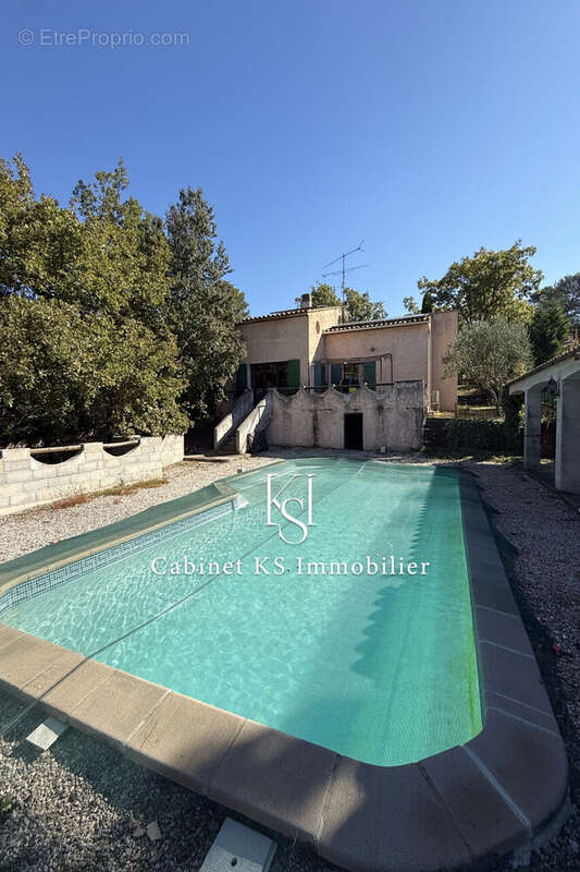 Maison 119 m² à Nans-Les-Pins  - photo 2