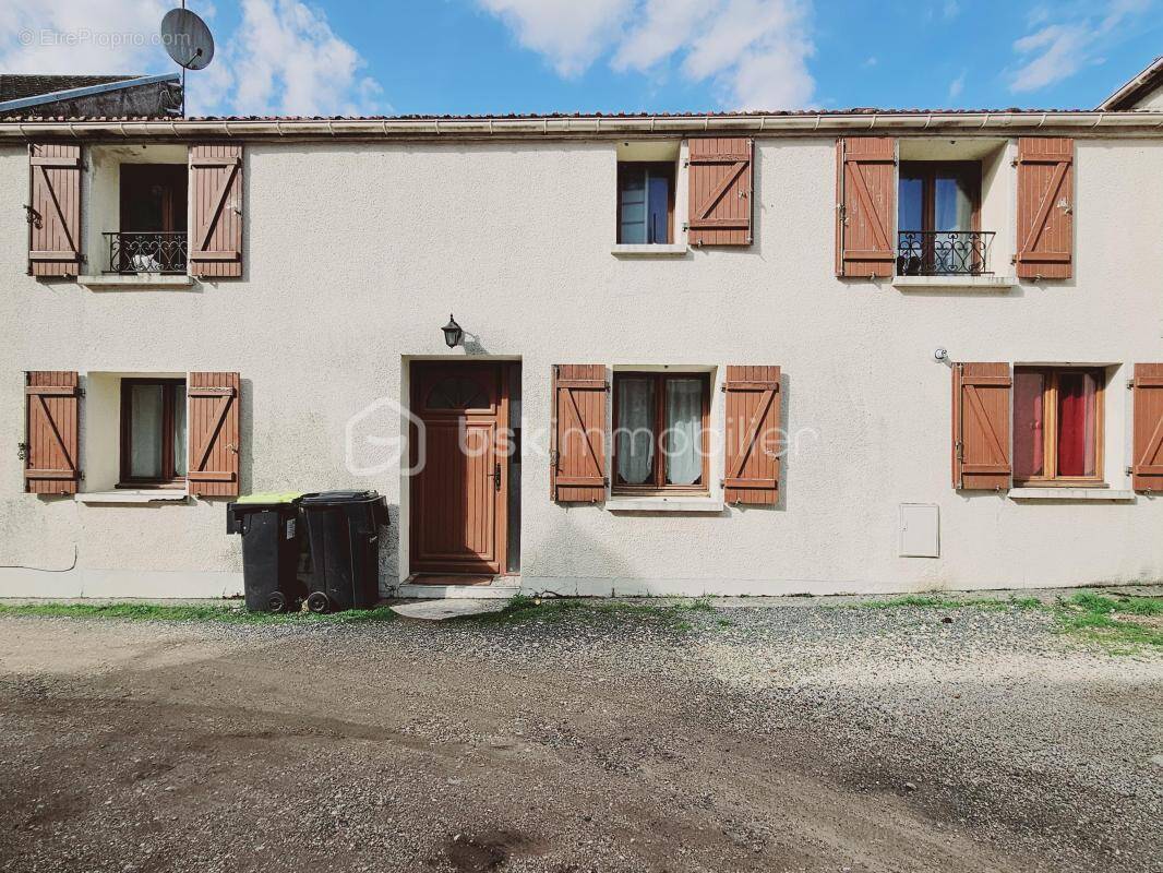 Maison à FAREMOUTIERS