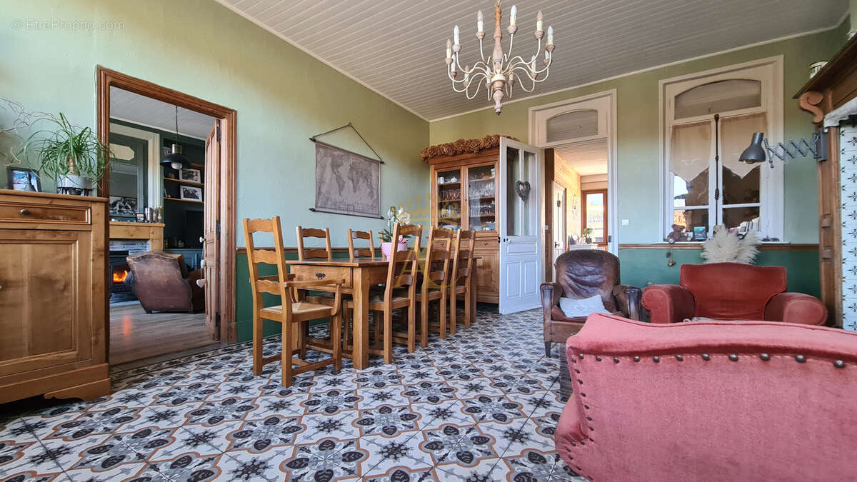 Maison de charme du 19ème - Grand terrain et dépendances - Vallée de la Course - photo 4