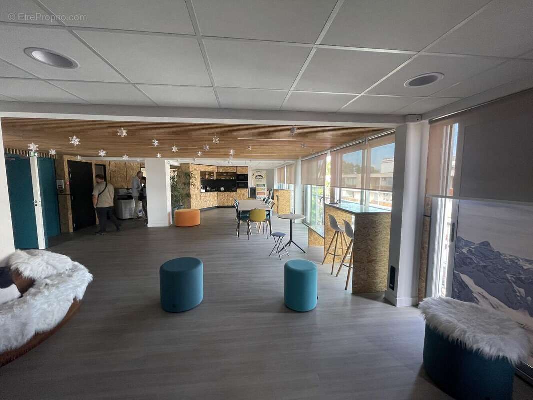 Appartement à SAINT-LAURENT-DU-VAR