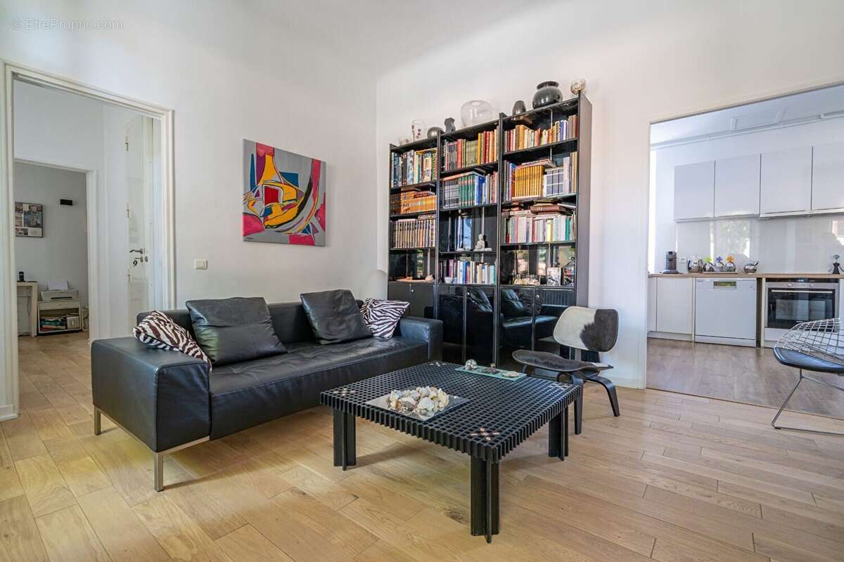  5 pièce - Appartement à AIX-EN-PROVENCE
