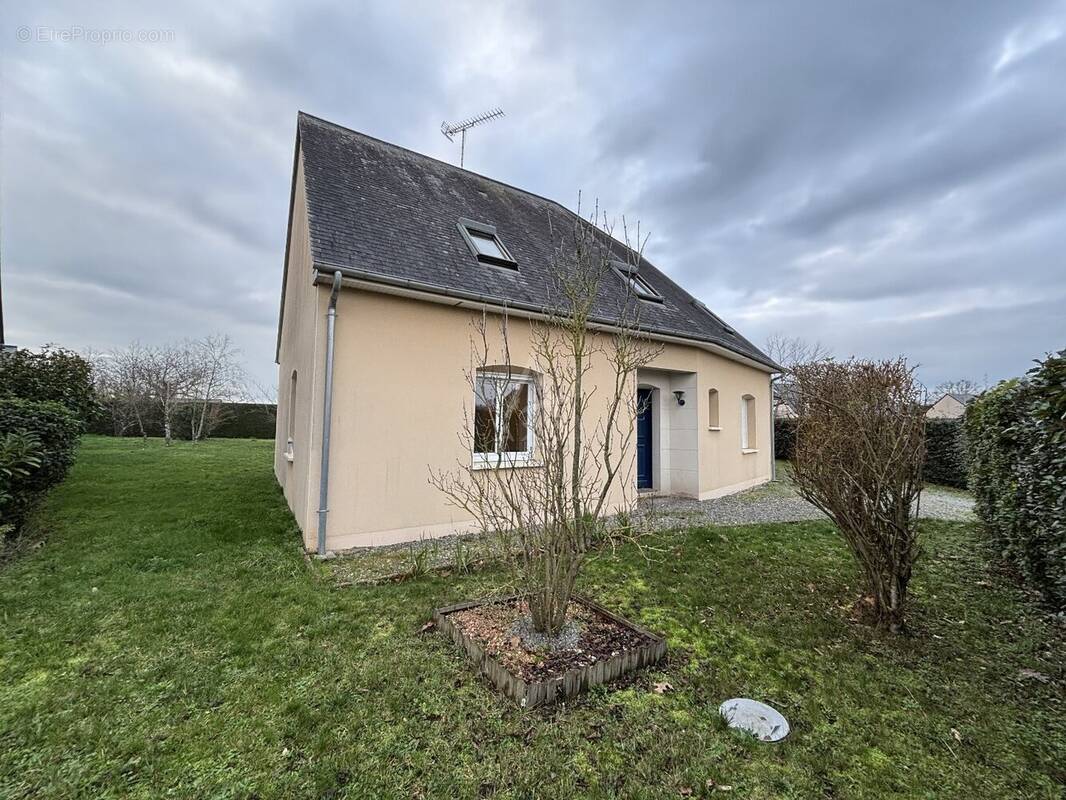 Maison à LOIGNE-SUR-MAYENNE