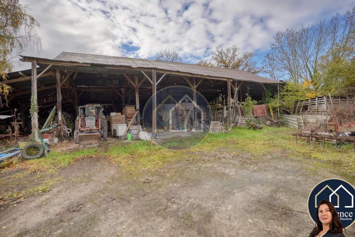 Maison à POIGNY-LA-FORET