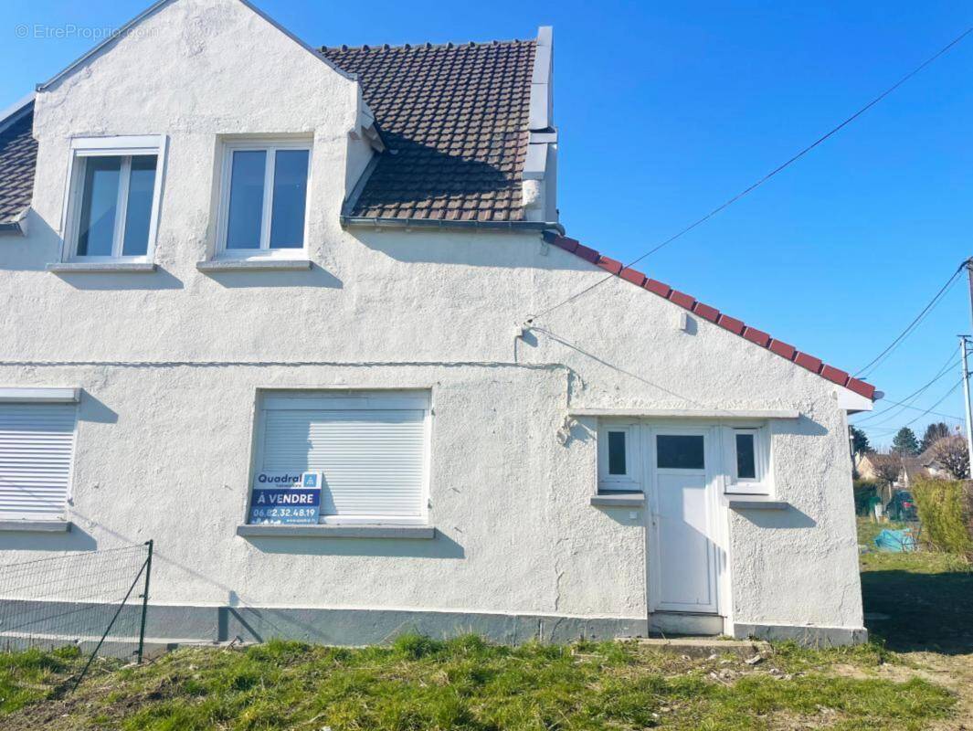 Maison à AVION