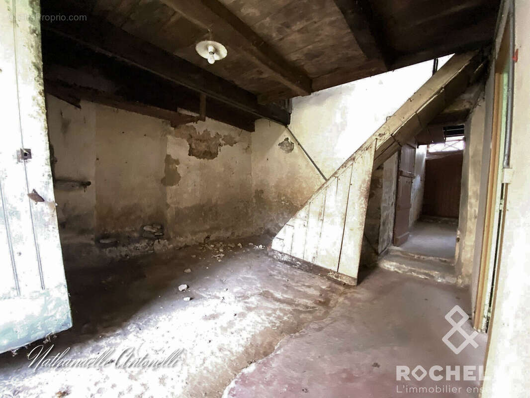 Maison à ASNIERES-LA-GIRAUD