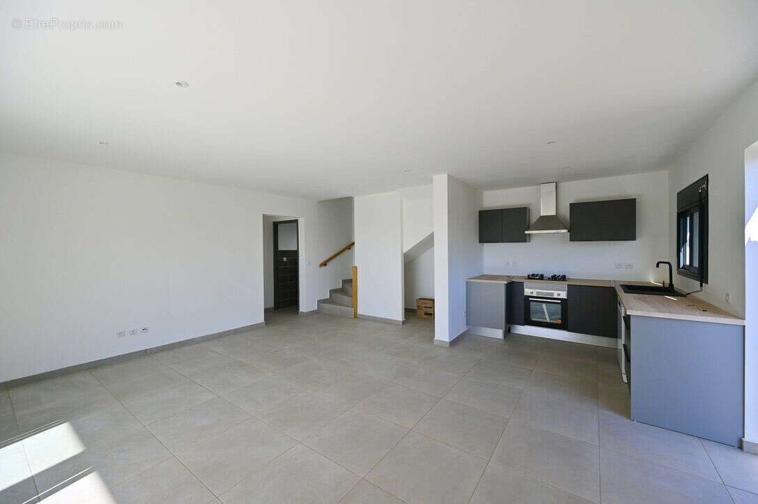 Photo 2 - Maison à SAINT-LOUIS