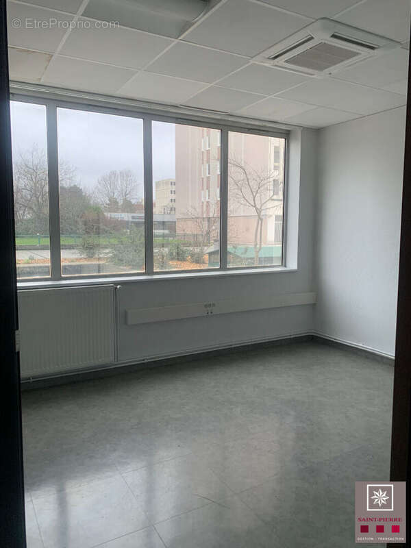 Commerce à VILLEURBANNE