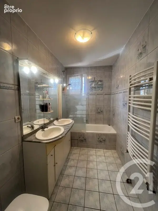 Maison 6 pièces 102 m² à vendre à Vaulx-En-Velin (69120) - photo 10