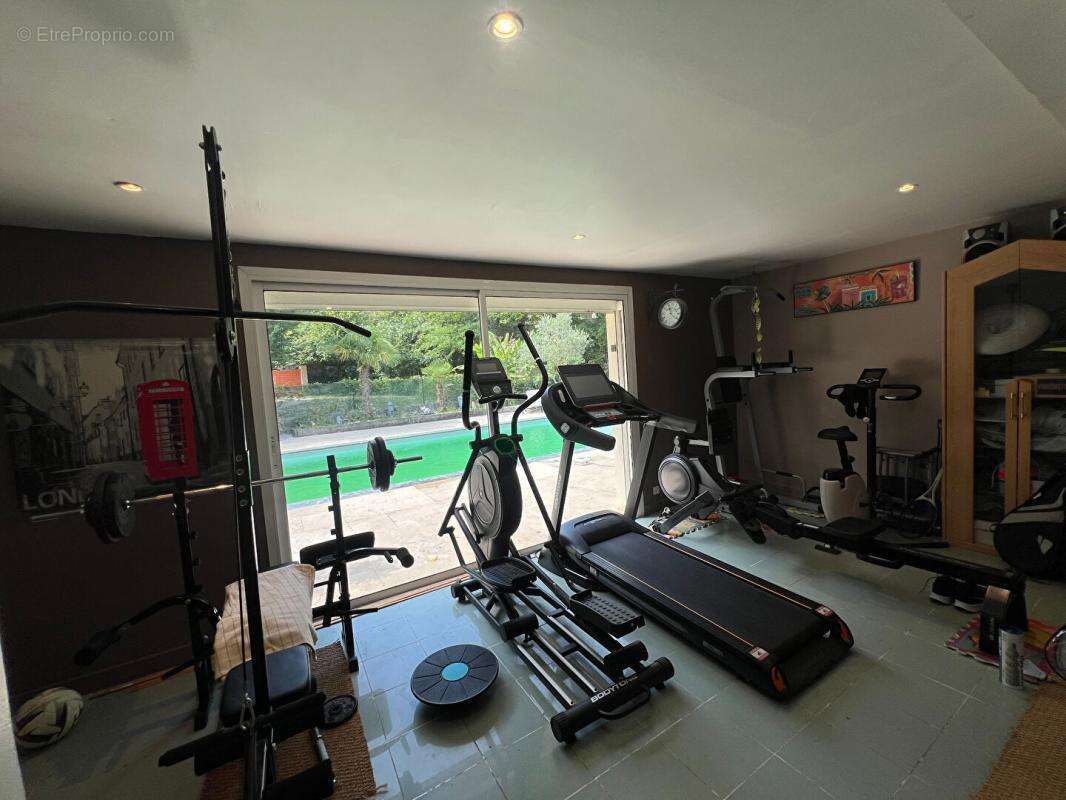 Maison à CHATEAUNEUF-SUR-ISERE