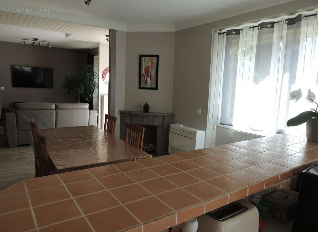 Maison 121 m² à Villefranche-De-Rouergue  - photo 5