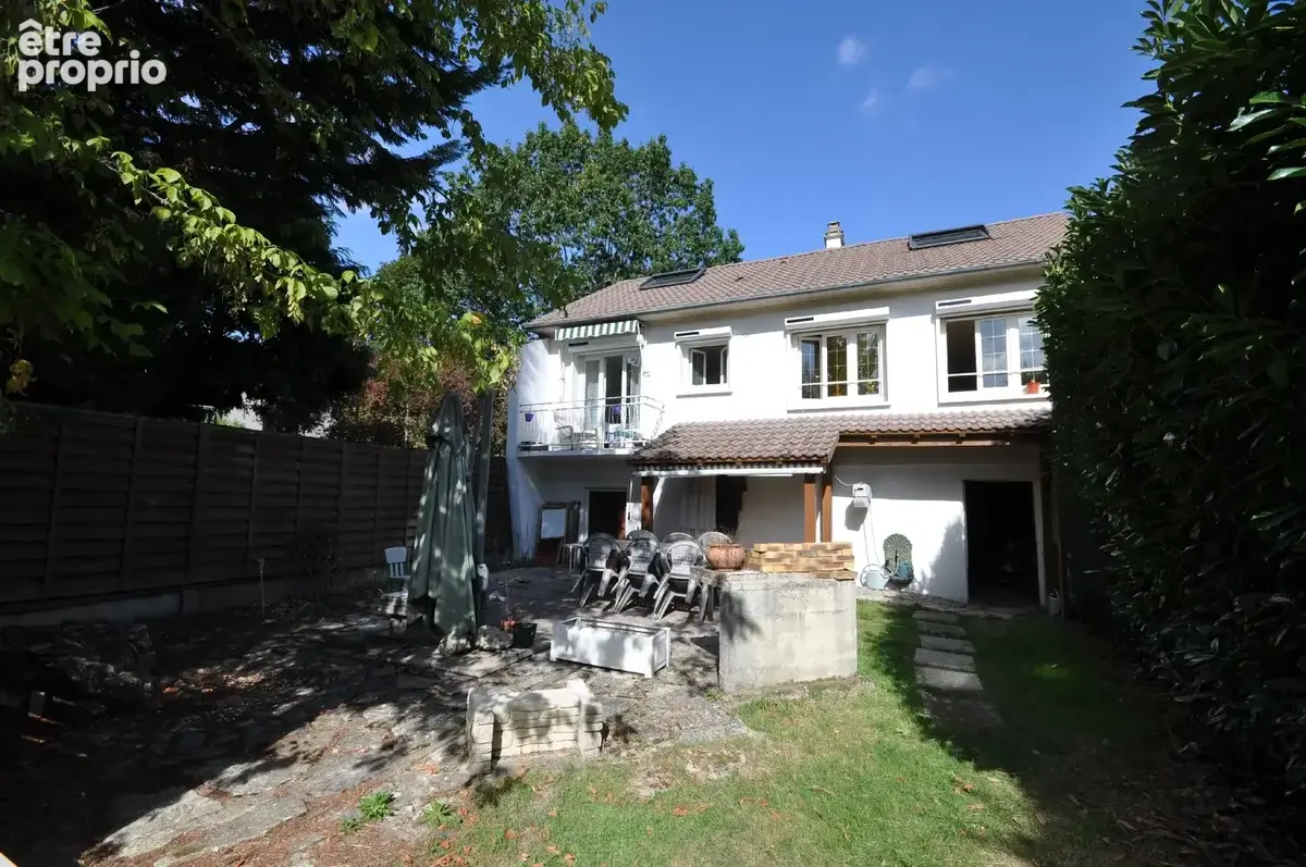 Maison 5 pièces 90 m² à vendre à Bruyeres-Le-Chatel (91680) - photo 1
