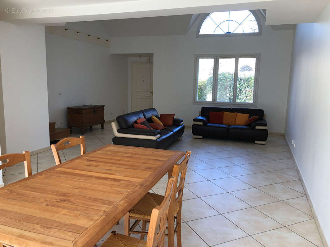 Maison à TOUSSUS-LE-NOBLE