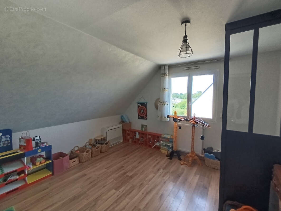 Maison familiale 5 chambres   DPE A   Créhen - photo 15