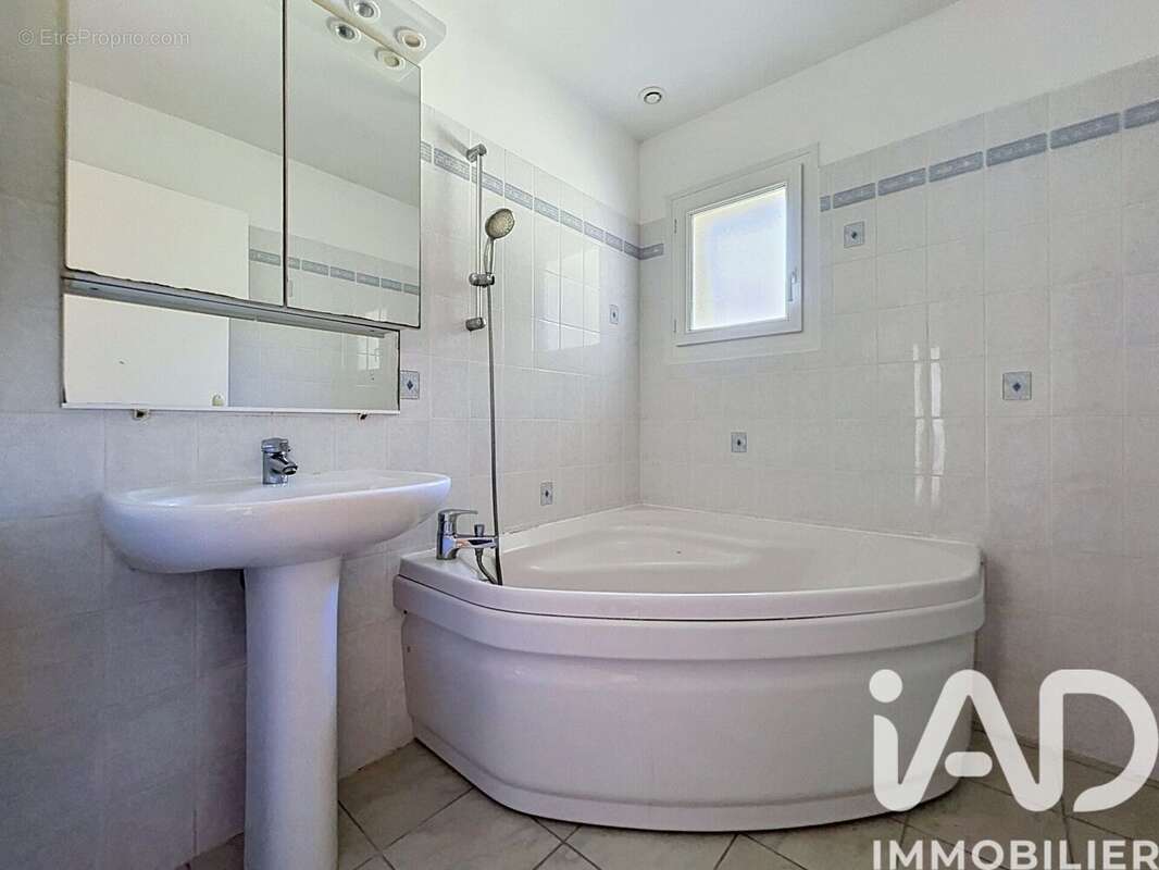Appartement 78 m² à Pouldreuzic  - photo 6