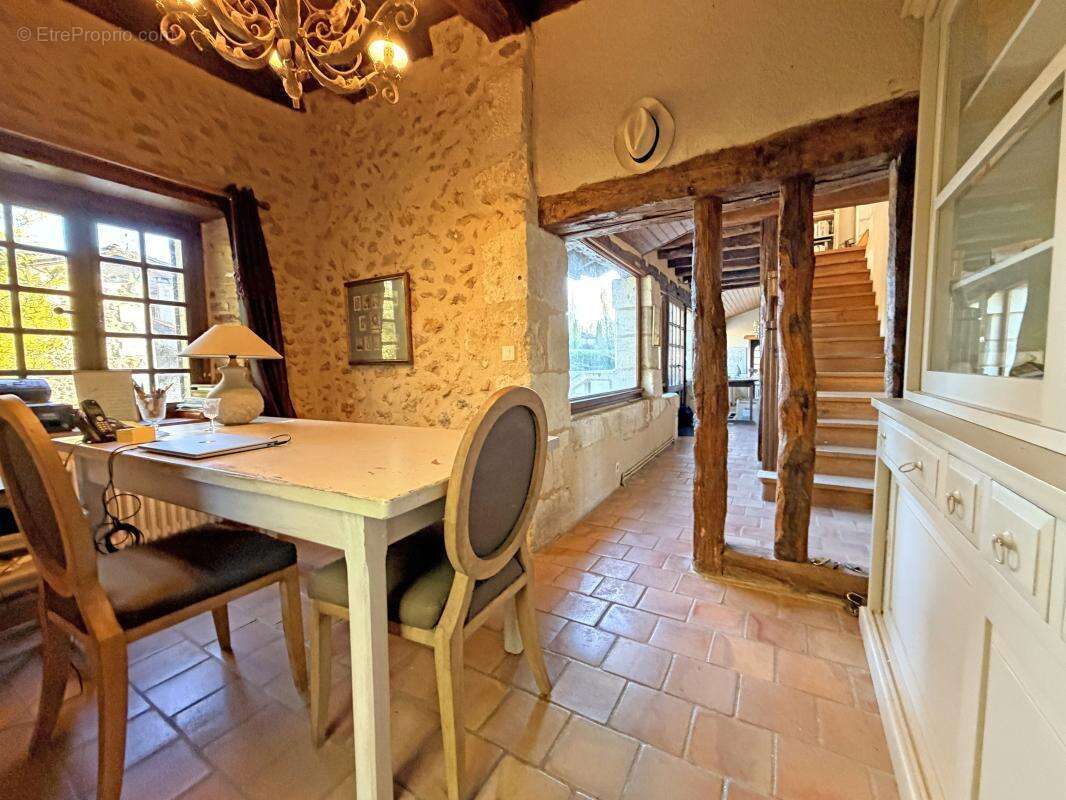 Maison à SAINT-MAIME-DE-PEREYROL
