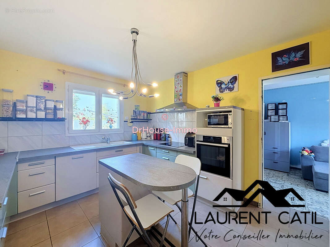 Maison 145 m² à Chatuzange-Le-Goubet  - photo 4