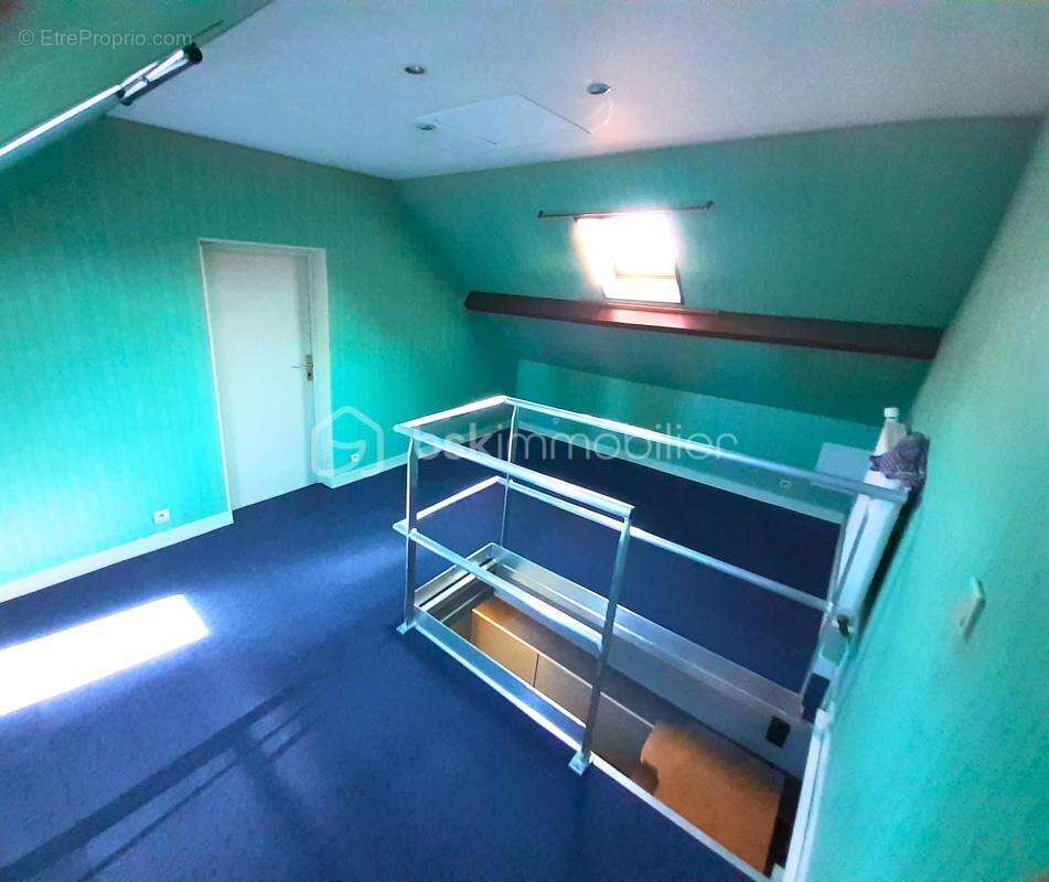 Maison à SAINT-CYR-SUR-LOIRE