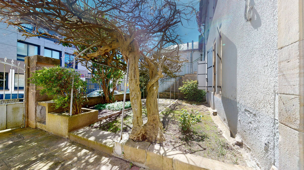 Maison à REQUISTA