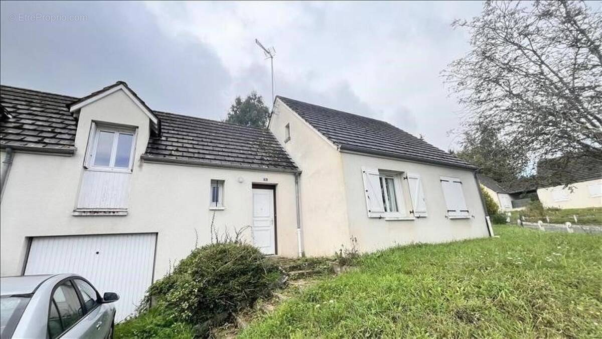 Photo 1 - Maison à COUFFY