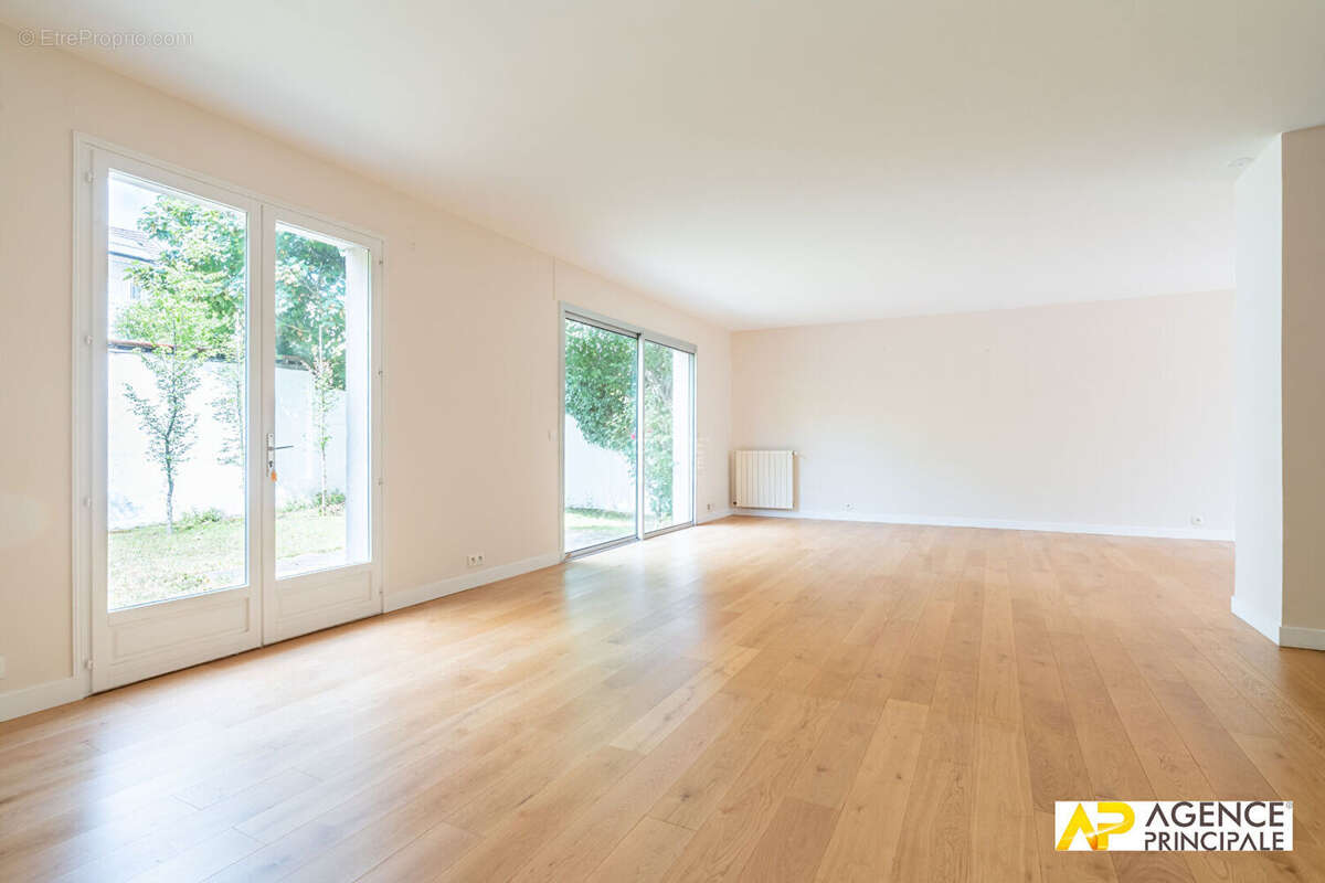 Maison à Maisons-Laffitte - photo 5