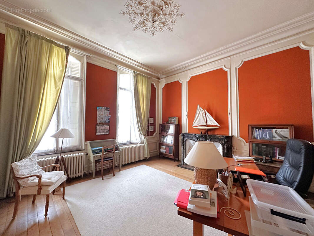 Maison à LE CATEAU-CAMBRESIS