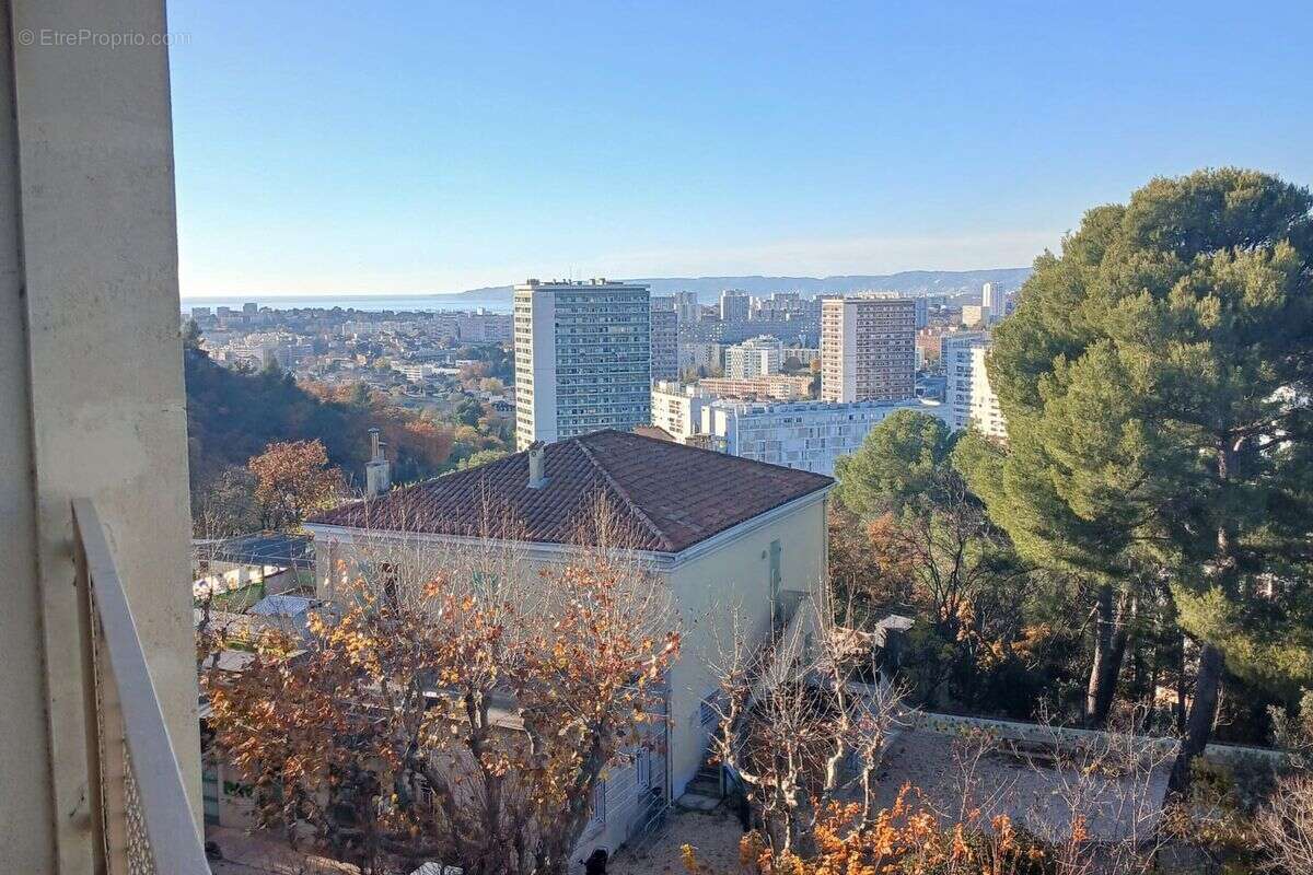 Appartement à MARSEILLE-12E