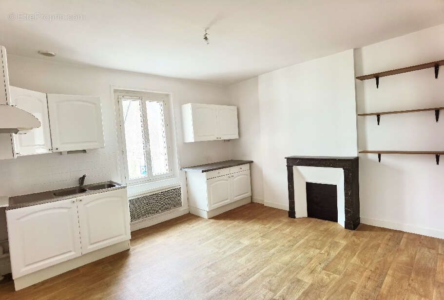 Maison à MONTS