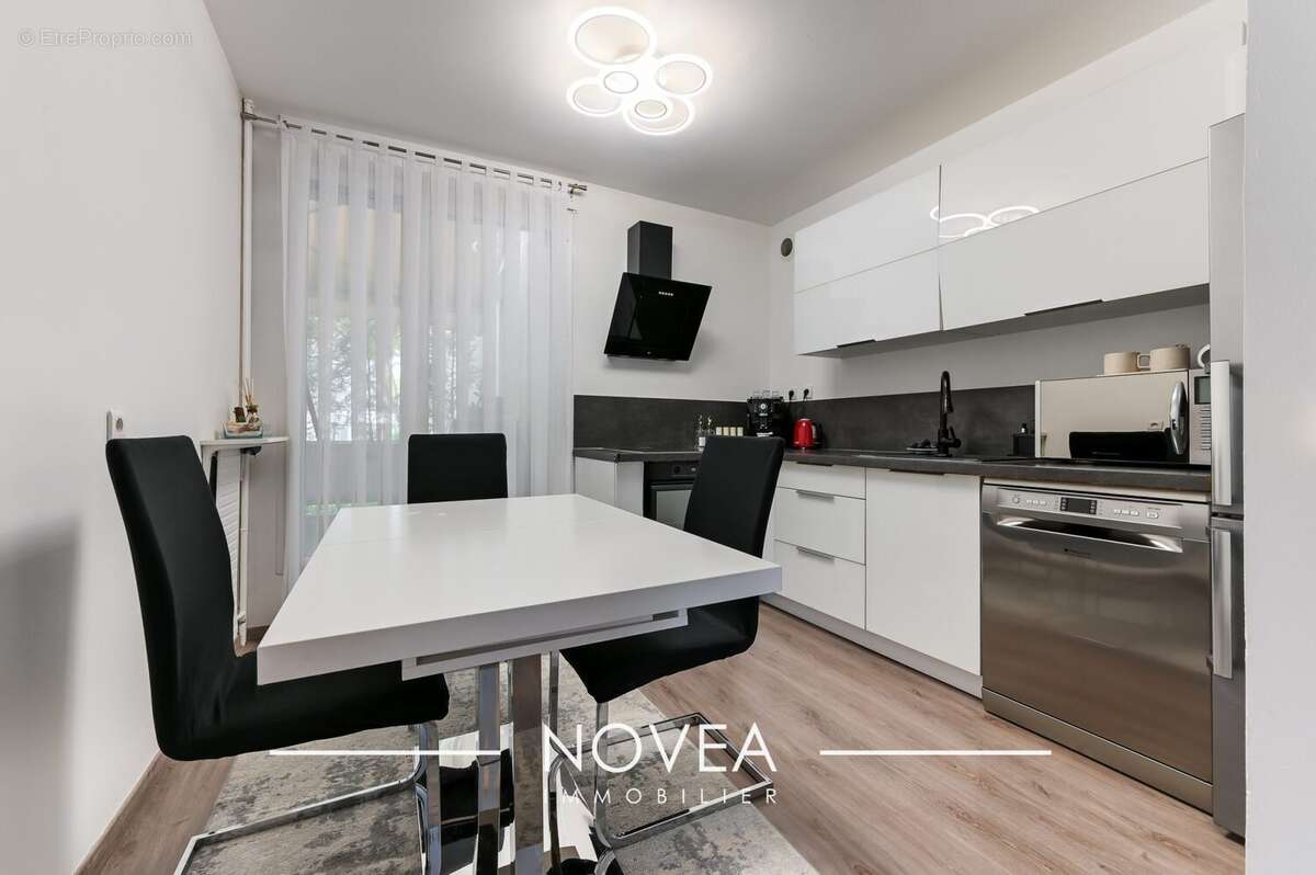 Appartement à VAULX-EN-VELIN