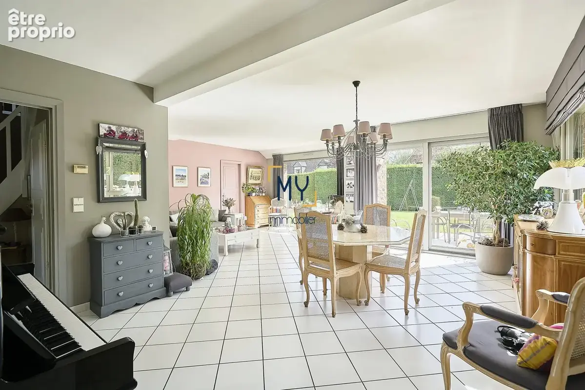 Maison 5 pièces 130 m² à vendre à Hem (59510) - photo 2